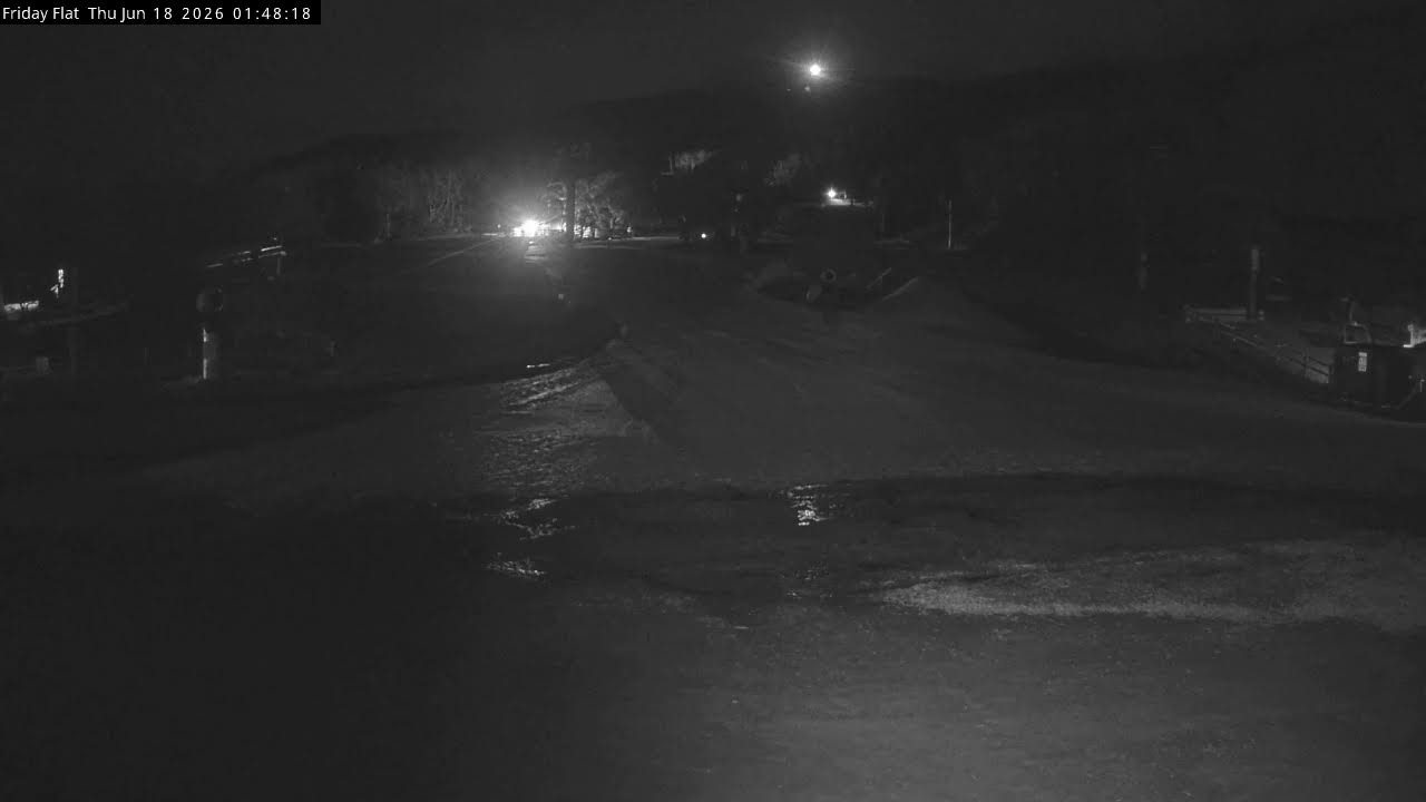 Thredbo Friday Flat Live snow cam captured at 17 June 2026, 3:49 pm