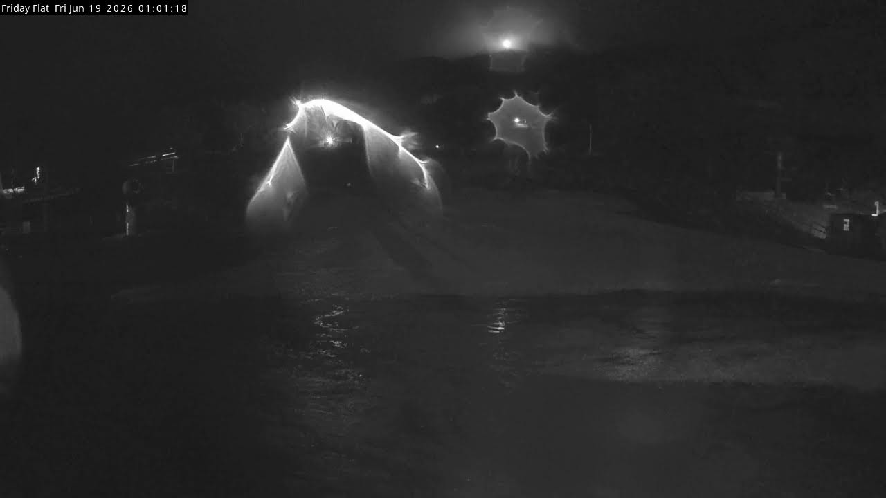 Thredbo Friday Flat Live snow cam captured at 18 June 2026, 3:01 pm