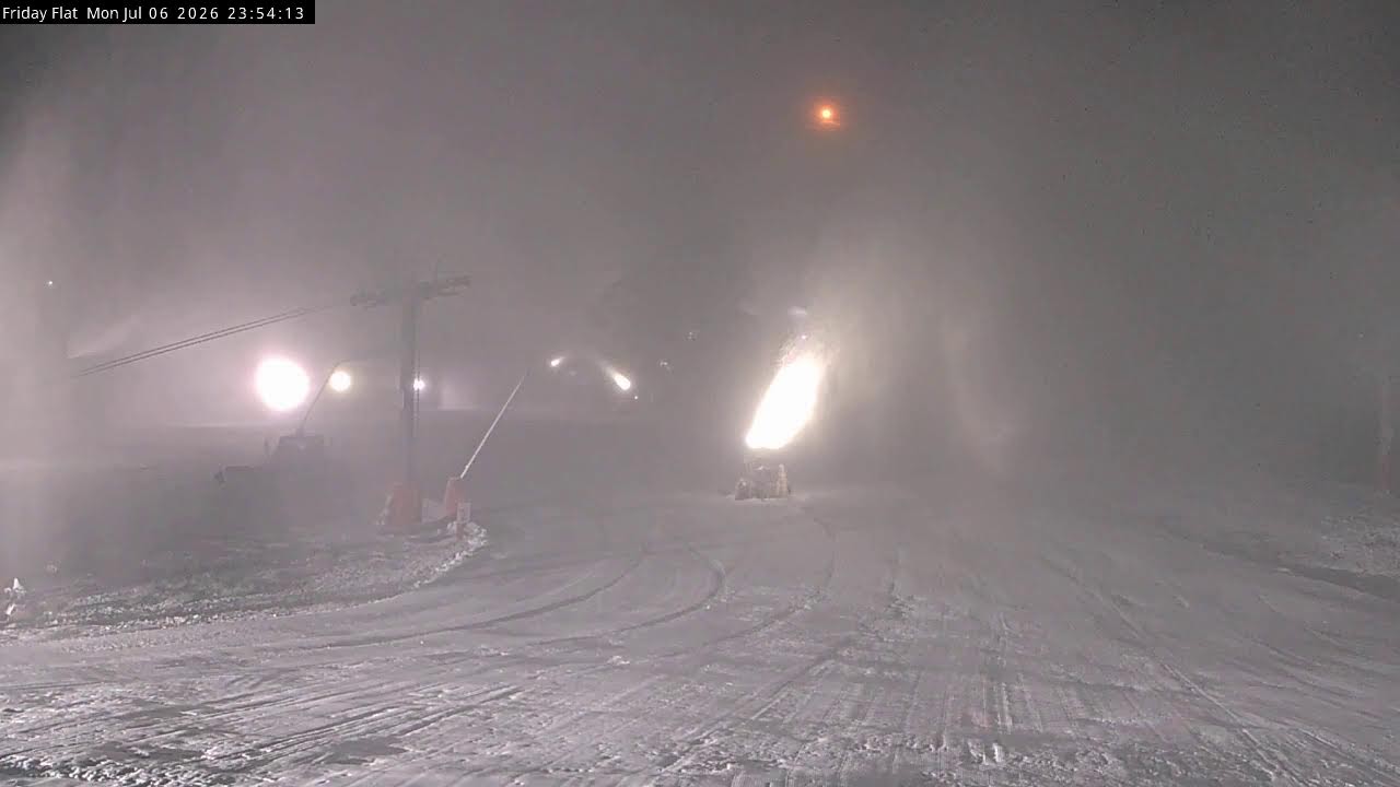 Thredbo Friday Flat Live snow cam captured at 6 July 2026 at 11:58 pm AEST
