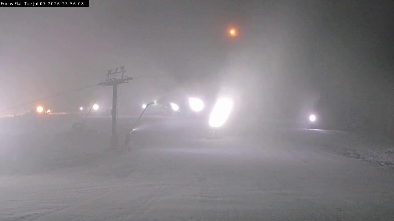 Thredbo Friday Flat Live snow cam captured at 7 July 2026 at 11:58 pm AEST