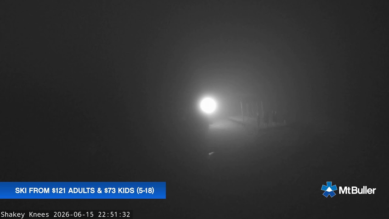 Mt Buller Shakey Knees Live snow cam captured at 15 June 2026, 12:54 pm