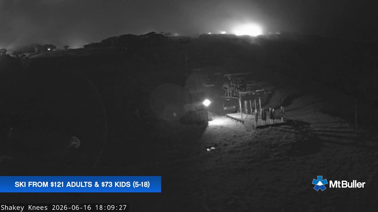 Mt Buller Shakey Knees Live snow cam captured at 16 June 2026, 8:12 am