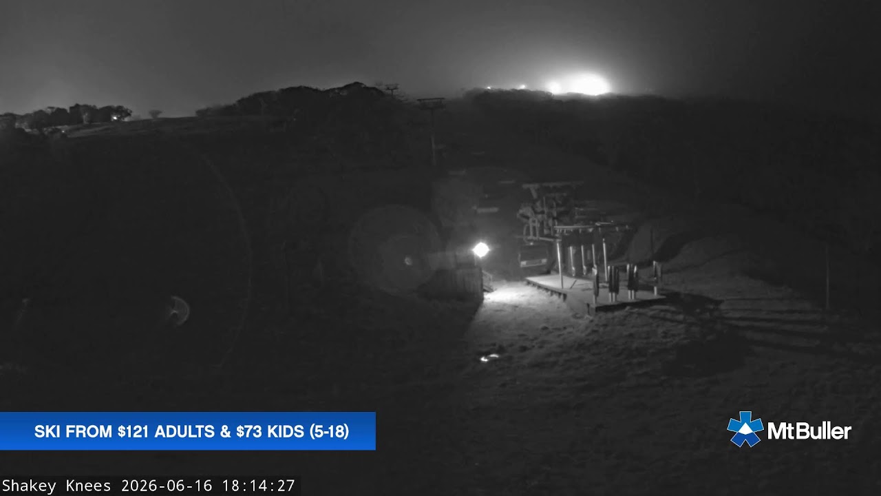 Mt Buller Shakey Knees Live snow cam captured at 16 June 2026, 8:18 am