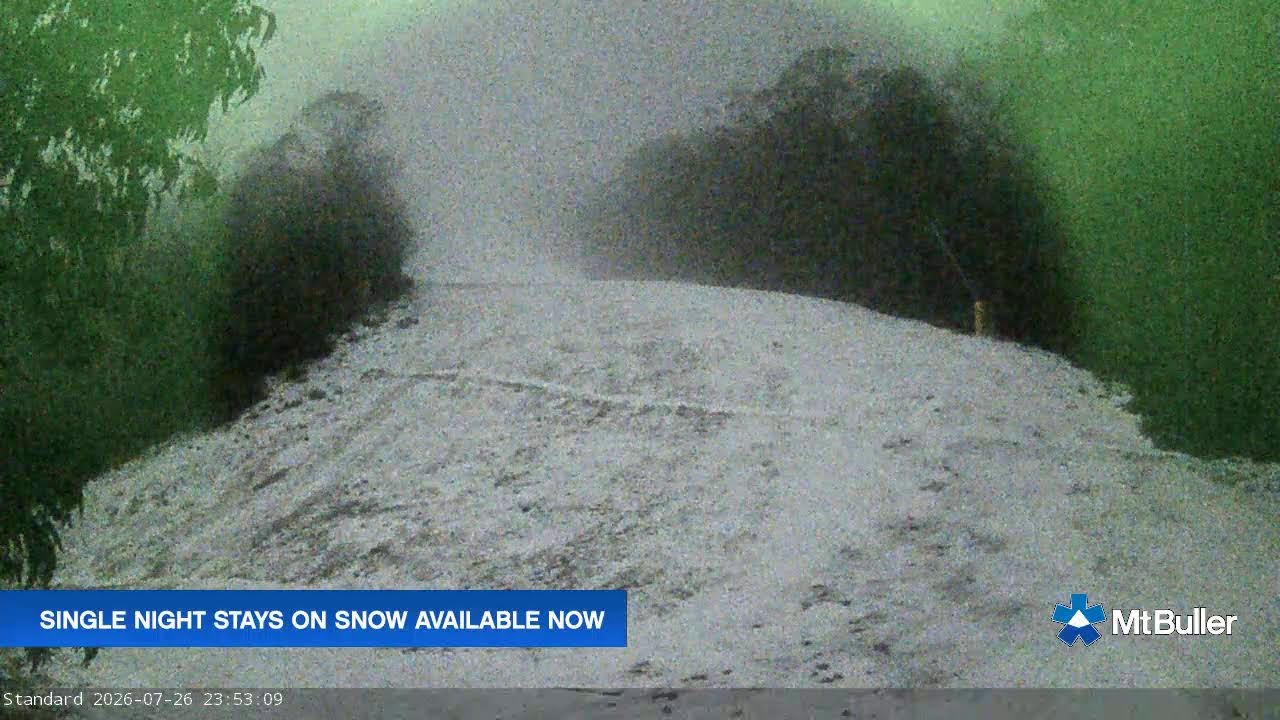 Mt Buller Standard Run Live snow cam captured at 26 July 2026 at 11:55 pm AEST