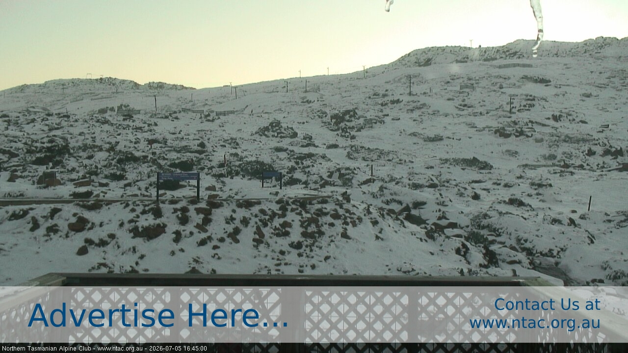 Ben Lomond NTAC Top Slopes snow cam captured at 5 July 2026 at 4:57 pm AEST