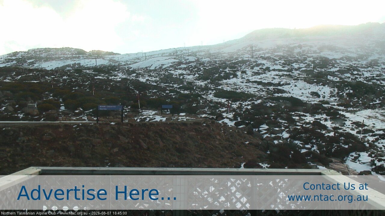 Ben Lomond NTAC Top Slopes snow cam captured at 7 August 2026 at 4:58 pm AEST