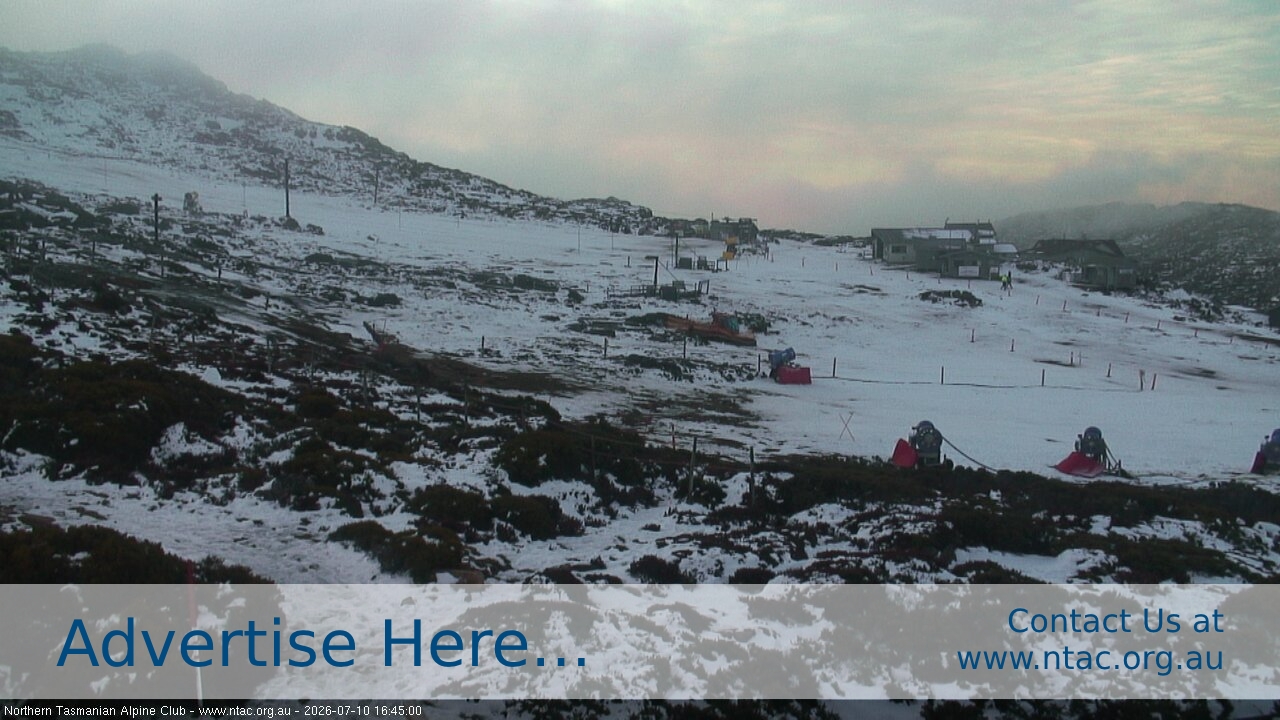 Ben Lomond NTAC Front Slopes snow cam captured at 10 July 2026 at 4:57 pm AEST
