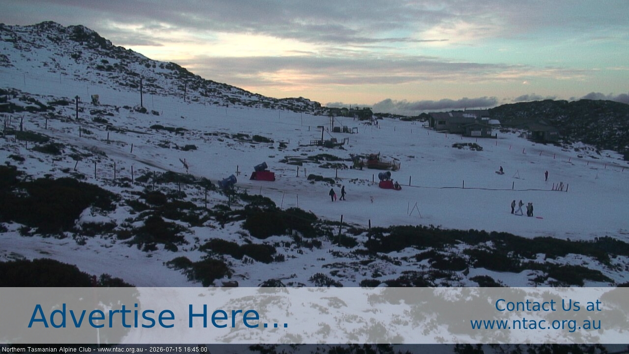 Ben Lomond NTAC Front Slopes snow cam captured at 15 July 2026 at 4:47 pm AEST