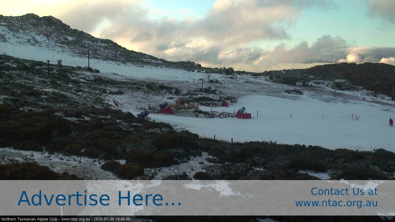 Ben Lomond NTAC Front Slopes snow cam captured at 30 July 2026 at 4:47 pm AEST