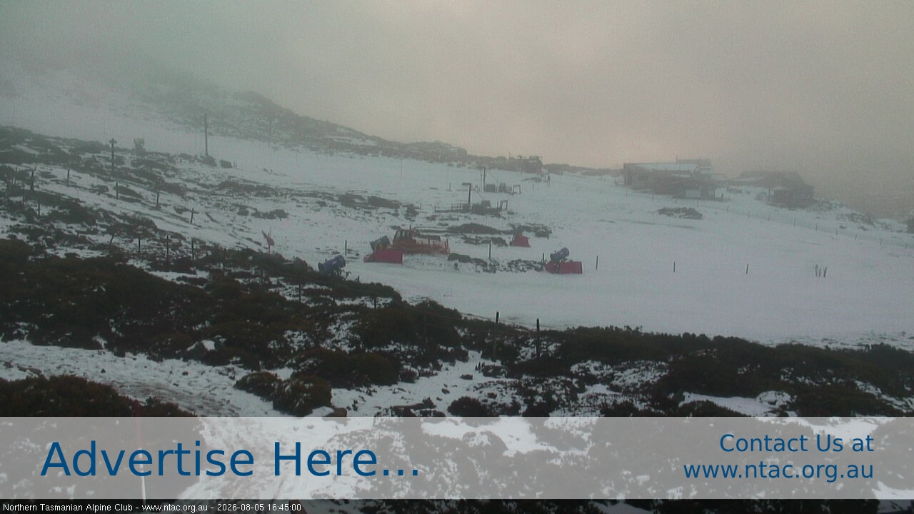 Ben Lomond NTAC Front Slopes snow cam captured at 5 August 2026 at 4:55 pm AEST