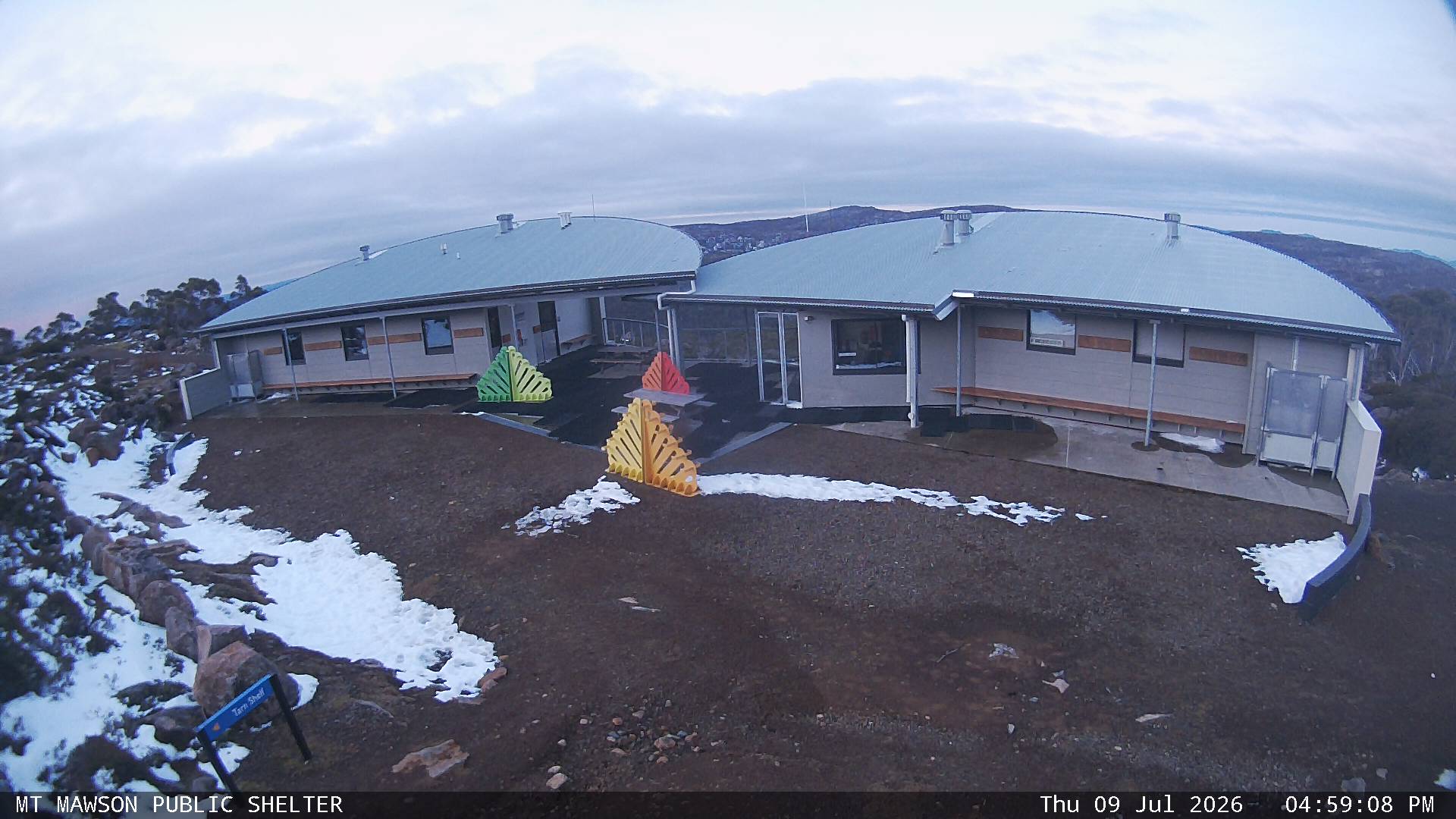 Mt Mawson Public Shelter snow cam captured at 9 July 2026 at 5:14 pm AEST