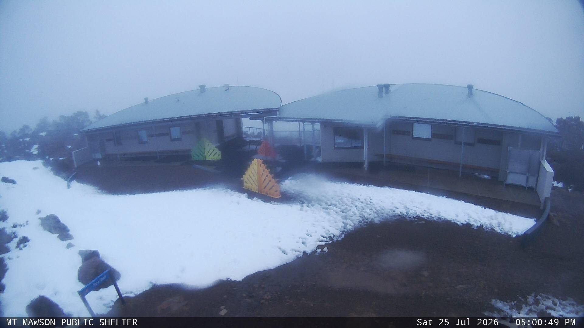Mt Mawson Public Shelter snow cam captured at 25 July 2026 at 5:12 pm AEST