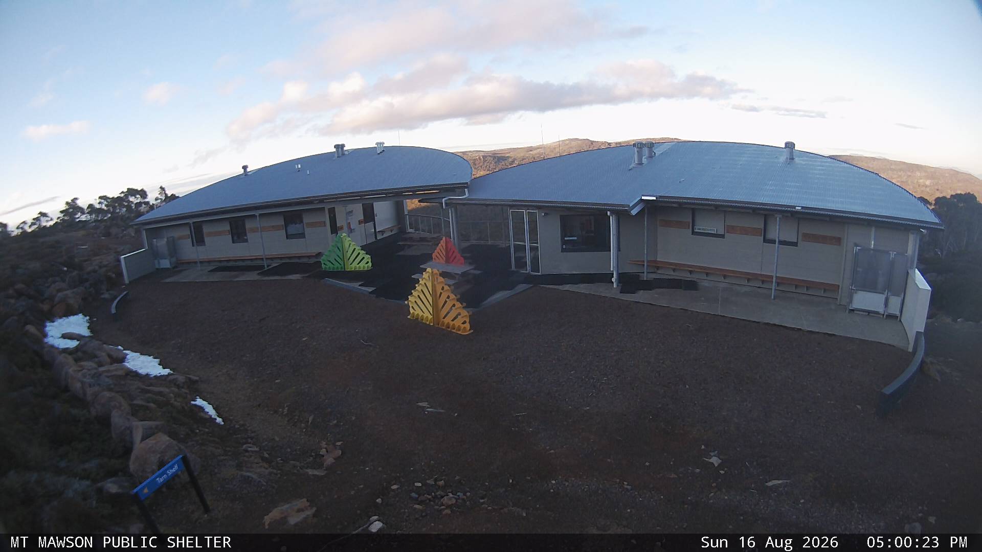 Mt Mawson Public Shelter snow cam captured at 16 August 2026 at 5:13 pm AEST