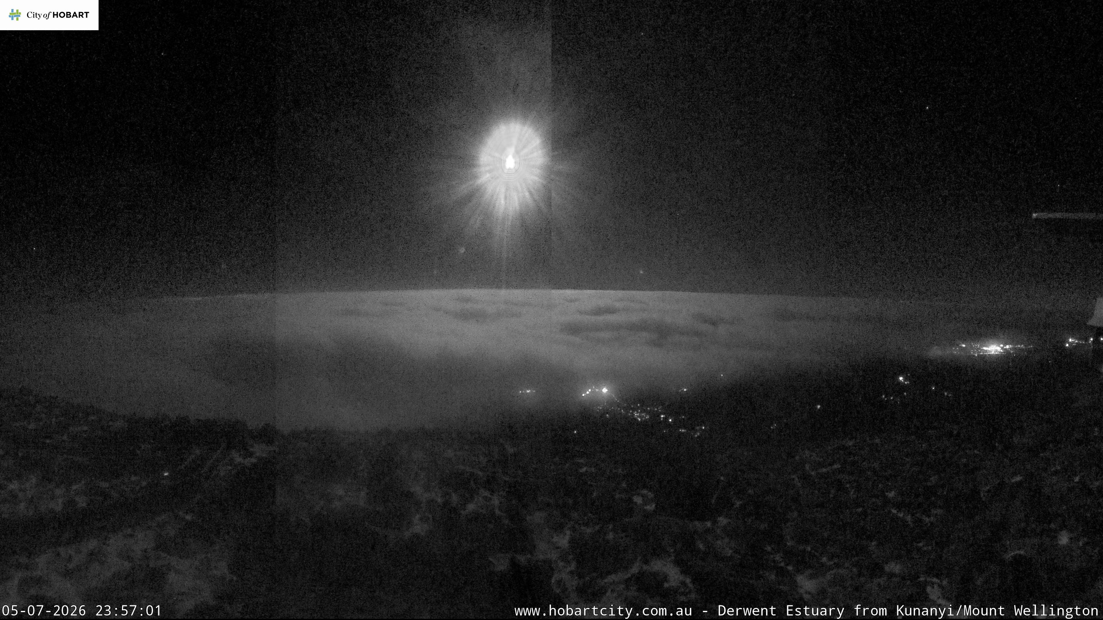 kunanyi / Mt Wellington Hobart and Derwent Estuary snow cam captured at 5 July 2026 at 11:57 pm AEST