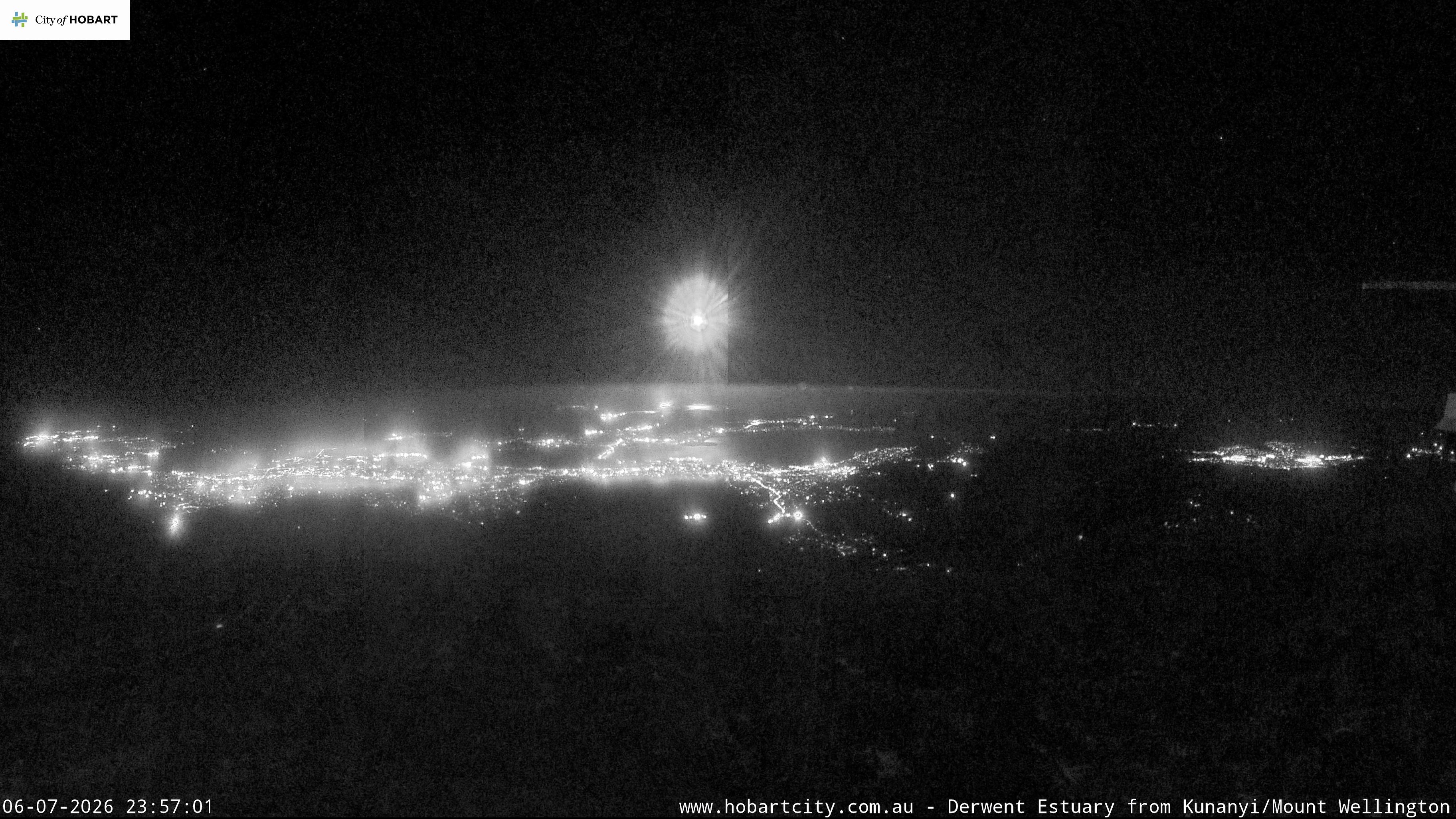 kunanyi / Mt Wellington Hobart and Derwent Estuary snow cam captured at 6 July 2026 at 11:57 pm AEST