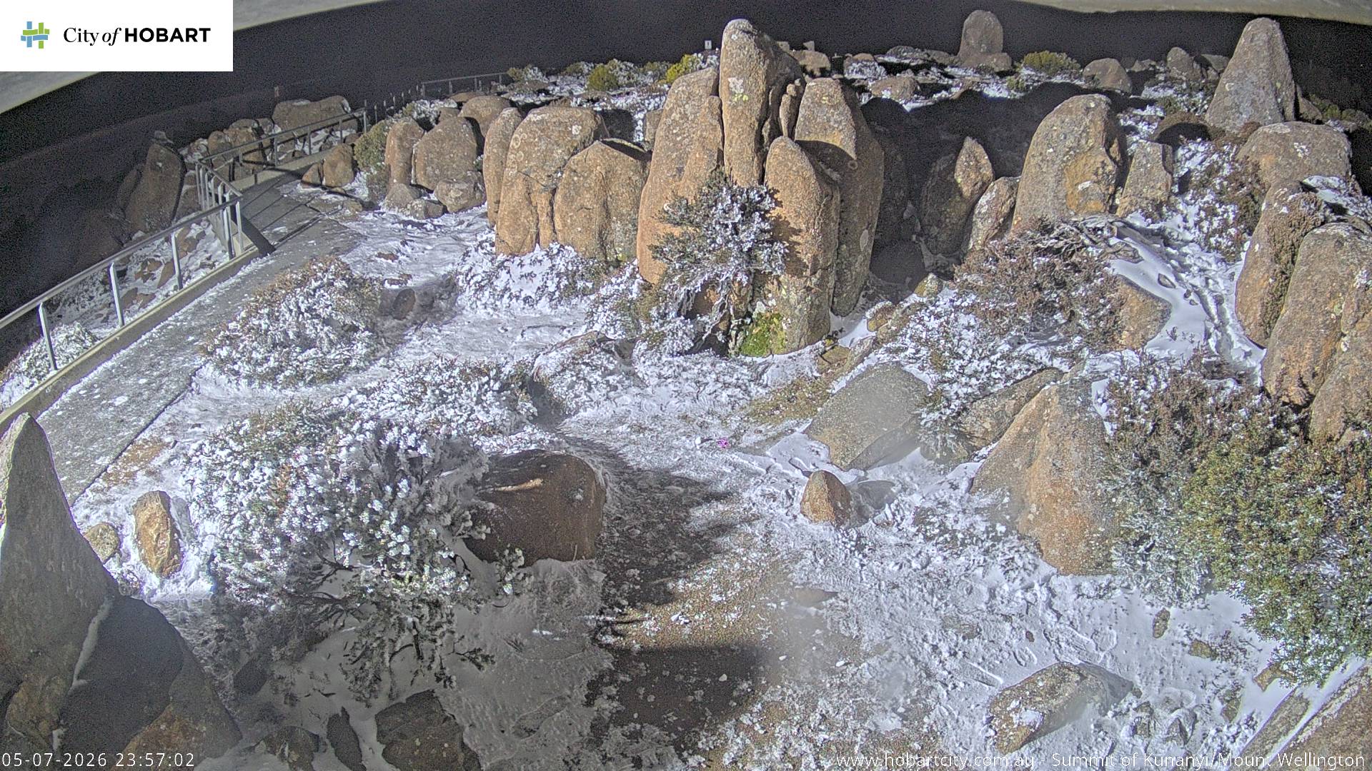 kunanyi / Mt Wellington Summit snow cam captured at 5 July 2026 at 11:57 pm AEST