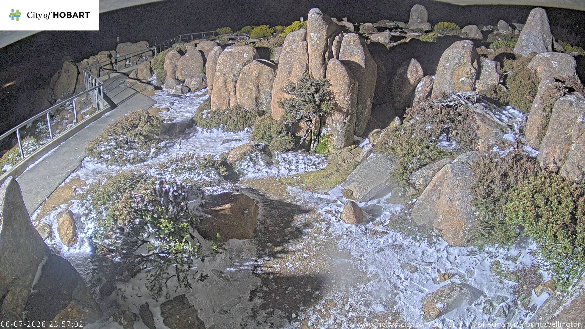 kunanyi / Mt Wellington Summit snow cam captured at 6 July 2026 at 11:57 pm AEST