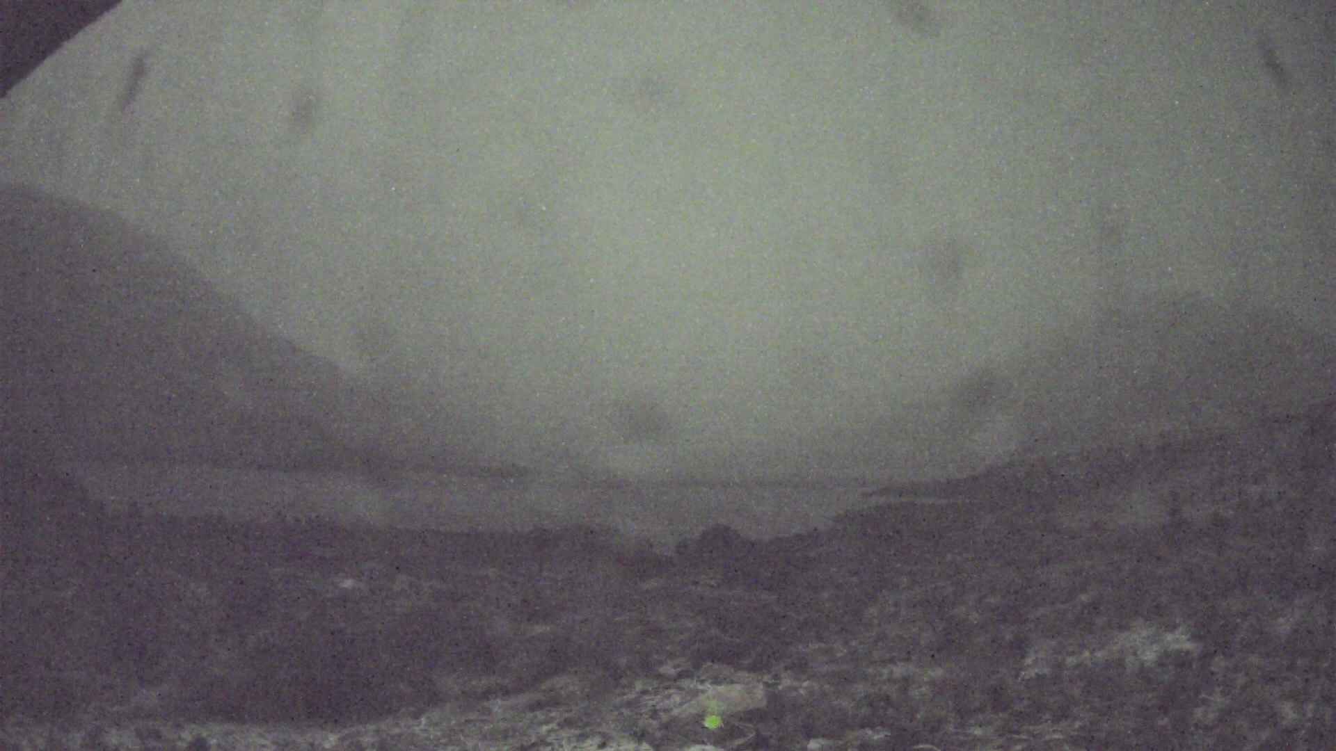 Cradle Mountain Dove Lake Carpark snow cam captured at 29 July 2026 at 9:28 pm AEST